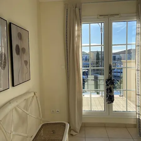 Marina L Appuntamento Дом отдыха Эг-Морт